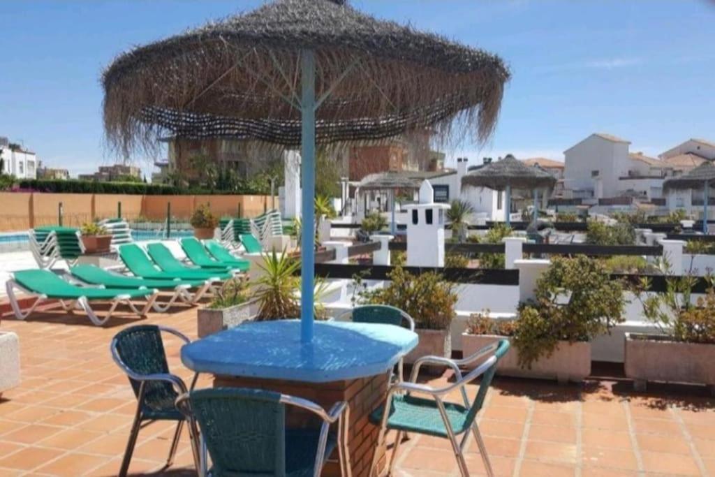 Apartamento Maika Benalsun Pueblo Evita ベナルマデナ エクステリア 写真