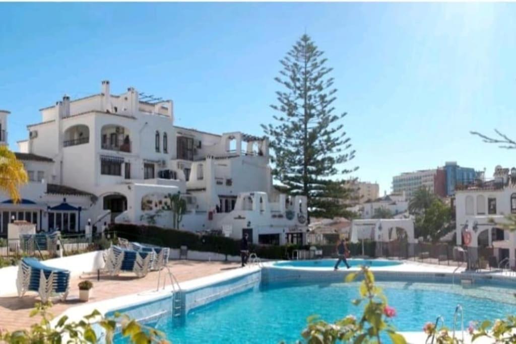 Apartamento Maika Benalsun Pueblo Evita ベナルマデナ エクステリア 写真